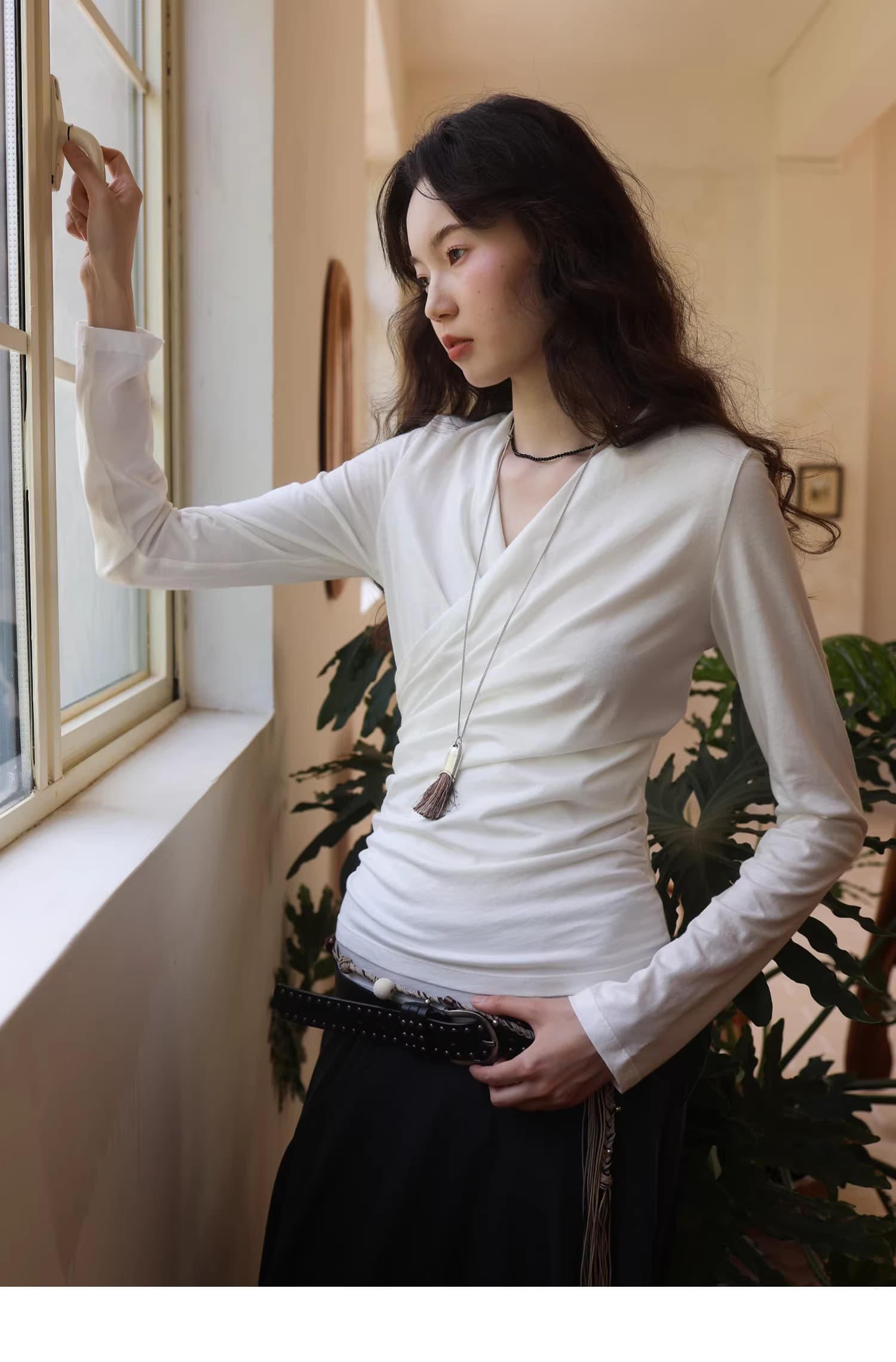 오스트리아 모달 혼방 가벼움 부드럽다 통기성 V넥 힙 Pleat 허리 수축 슬림해 보이는 긴팔 맨위 상세 이미지 13