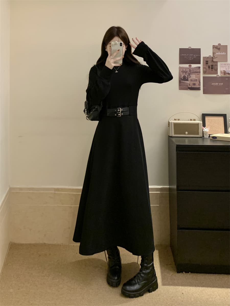 실사 빅 사이즈 여성 의류 페이크 레이어드 여성 가을 겨울 새로운 긴팔 터틀넥 패치워크 슬림해 보이는 허리 수축 만나는 작은 검은 드레스 상세 이미지 8