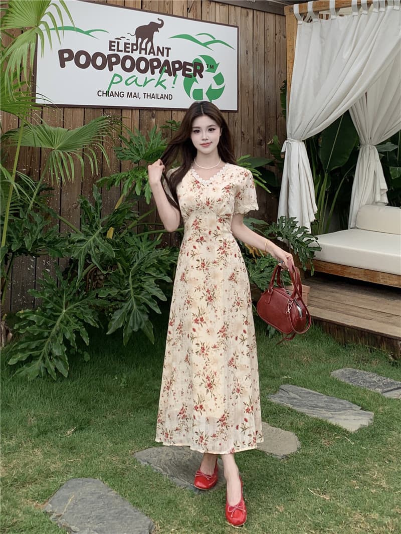 실사 빅 사이즈 여성 의류 여름 새로운 프랑스식 첫사랑 부드러운 작은 대중 슬림해 보이는 품격 꽃무늬 섹션 드레스 이미지 3