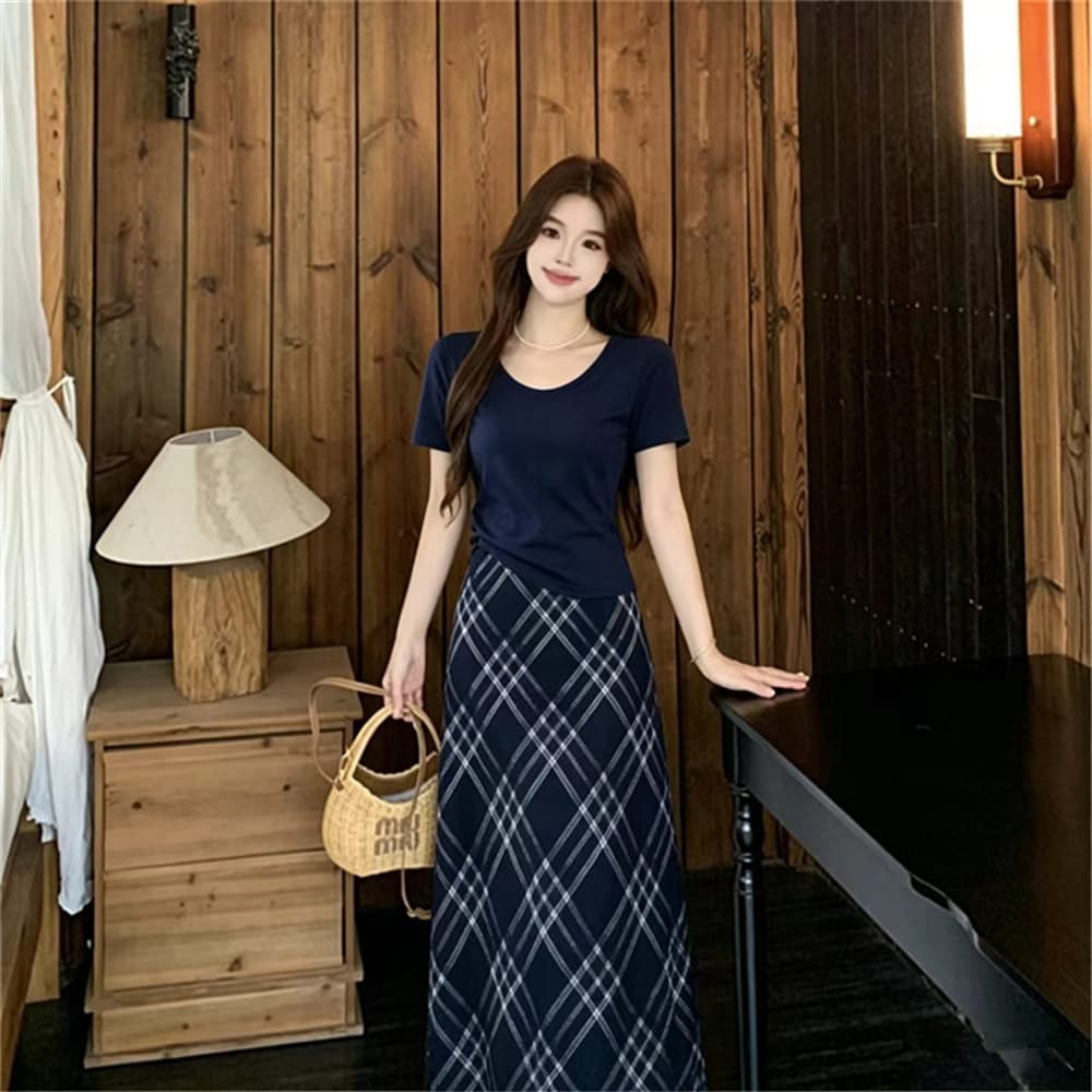 실사 빅 사이즈 지방 mm 고급 센스 레트로 슬림해 보이는 몸매 가꾸기 티셔츠 여성 여름 허리 수축 체크무늬 반신 스커트 투피스 세트 상세 이미지 4