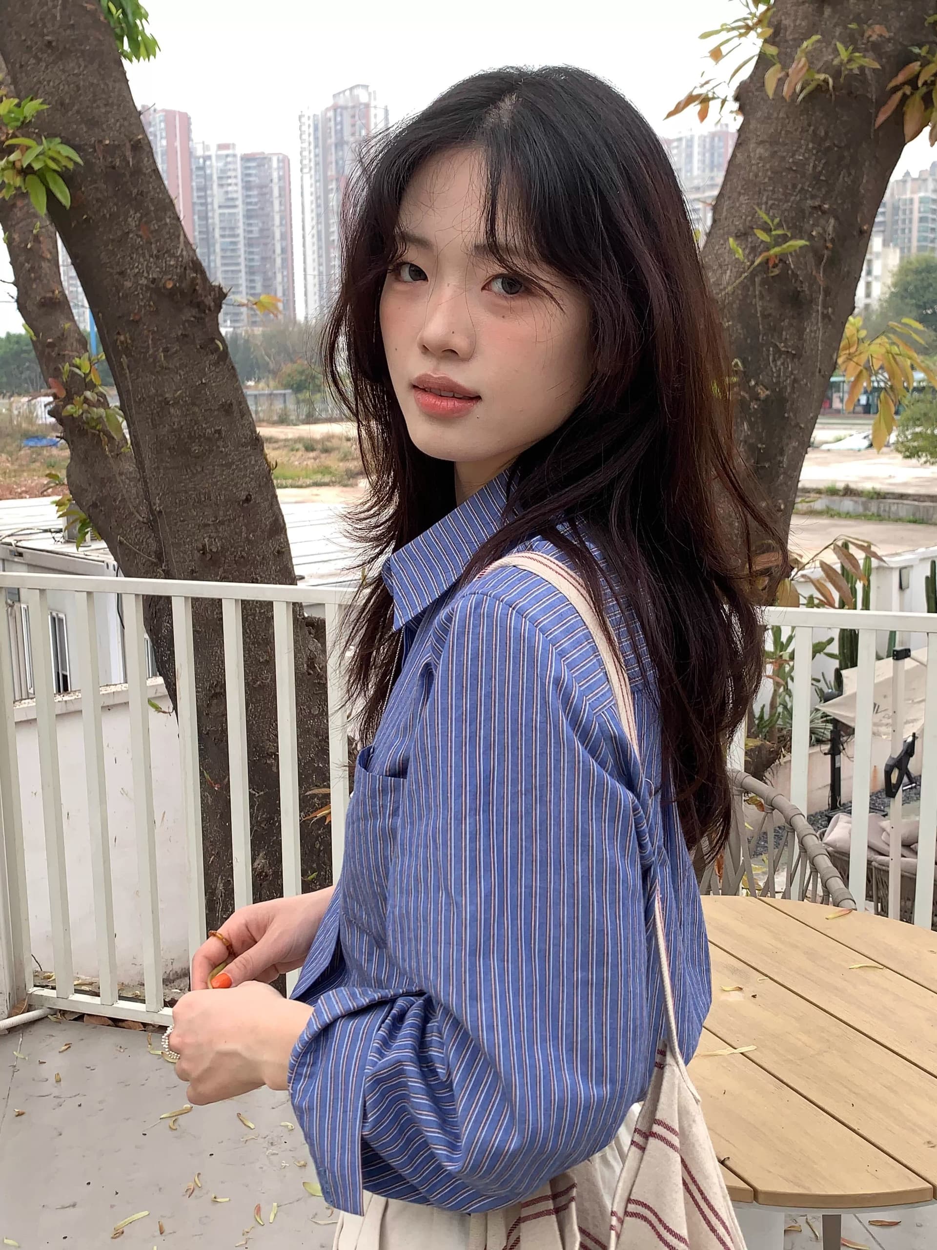있음 선적 원본 워싱 면 100% 레트로 스트라이프 셔츠 디자인 센스 폴로 칼라 셔츠 얇은 스타일 긴팔 맨위 상세 이미지 3
