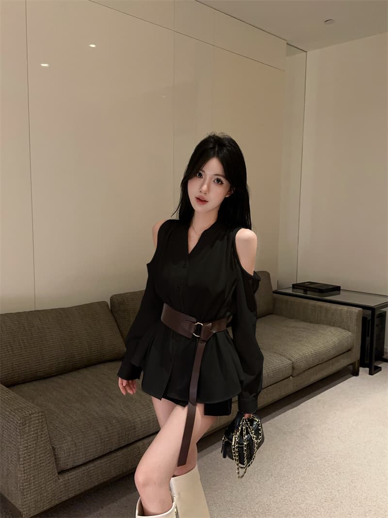 실사 화이트 오프숄더 허리 수축 슬림해 보이는 불규칙 긴팔 여성 셔츠 벨트 포함 상세 이미지 21