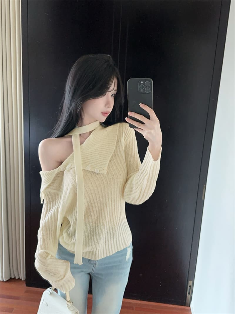 실사 고급 센스 비스듬한 어깨 대 뒤집다 측면 리본 긴팔 얇은 스타일 니트 스웨터 여성 이미지 3