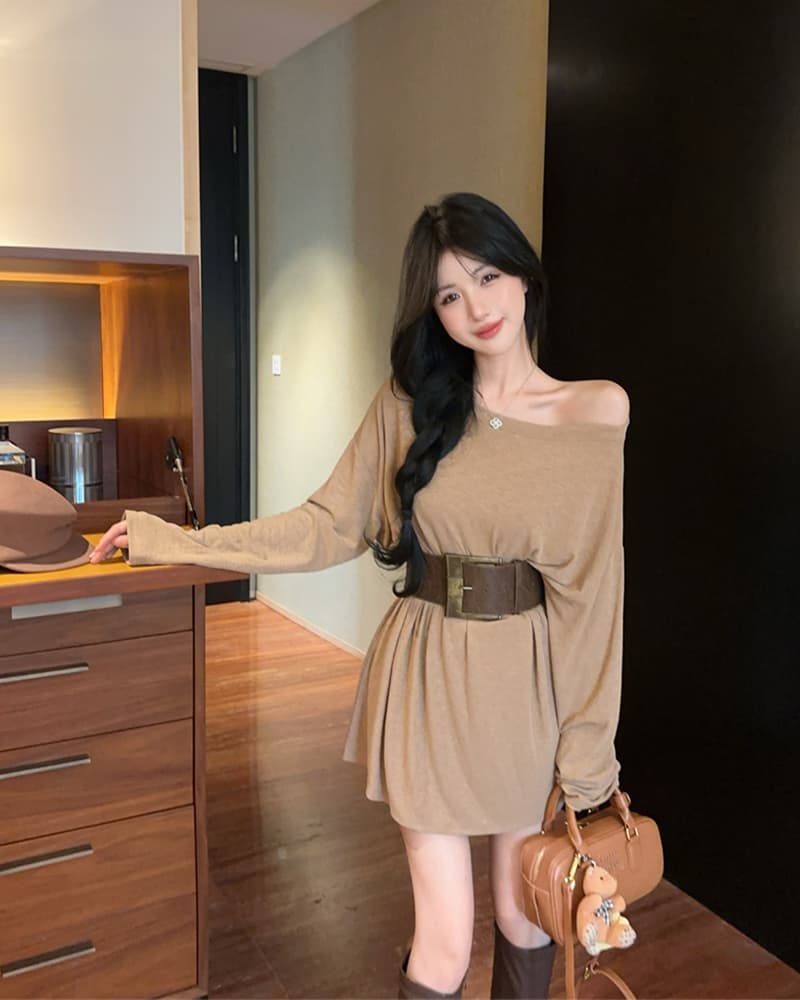 실사 오프숄더 조심해. 함장 소매 허리 수축 슬림해 보이는 티셔츠 맨위 여성 경기 와이드 섹션 벨트 이미지 2