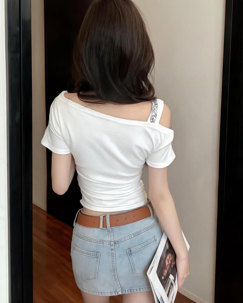 실사 정가 새로운 순수한 욕망 스카프 프린트 알파벳 비스듬한 칼라 오프숄더 순면 반팔 티셔츠 여성 상세 이미지 7