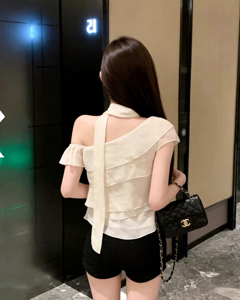 실사 새로운 부드러운 살구 색상 프릴 비스듬한 어깨 쉬폰 톱 여성 경기 리본 상세 이미지 8
