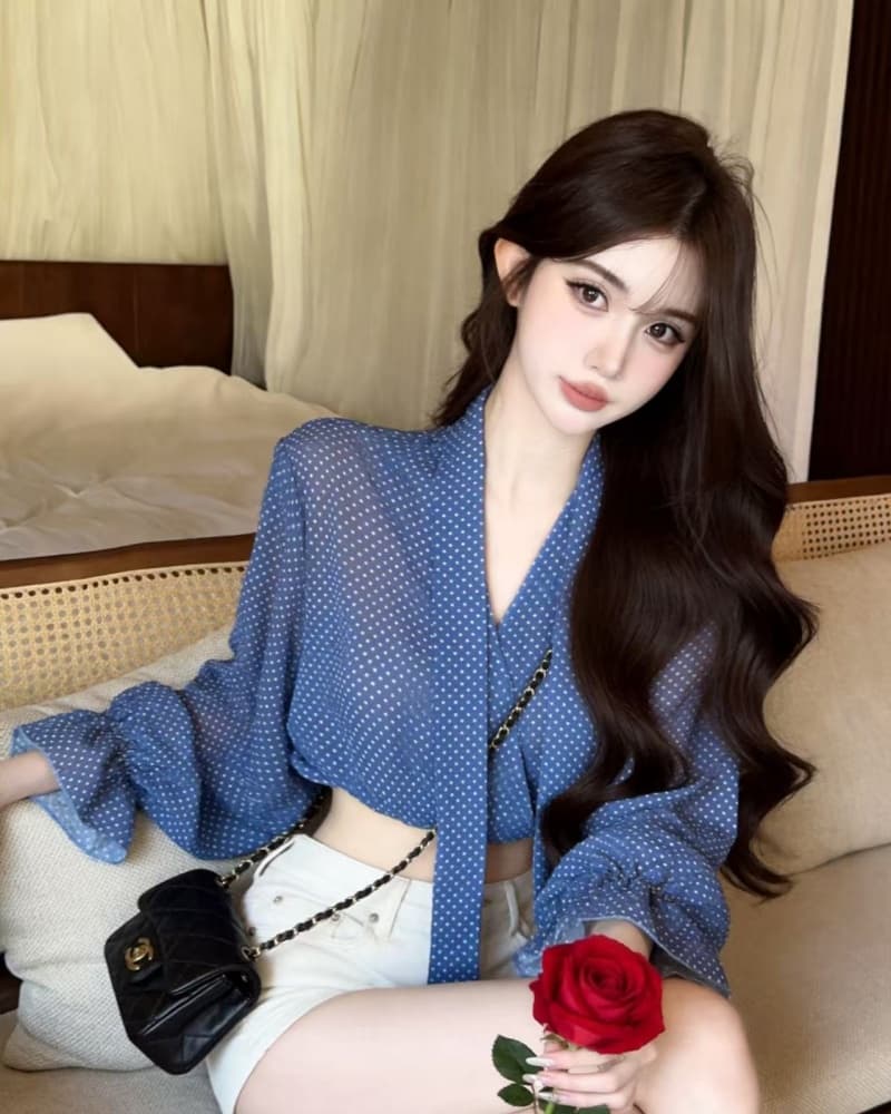 실사 새로운 고유 한 파란색 도트 무늬 얇고 가벼운 V넥 긴팔 여성 셔츠