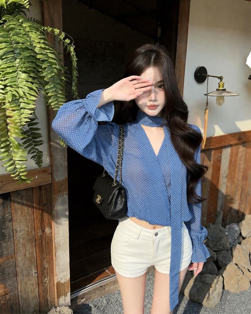 실사 새로운 고유 한 파란색 도트 무늬 얇고 가벼운 V넥 긴팔 여성 셔츠 상세 이미지 2