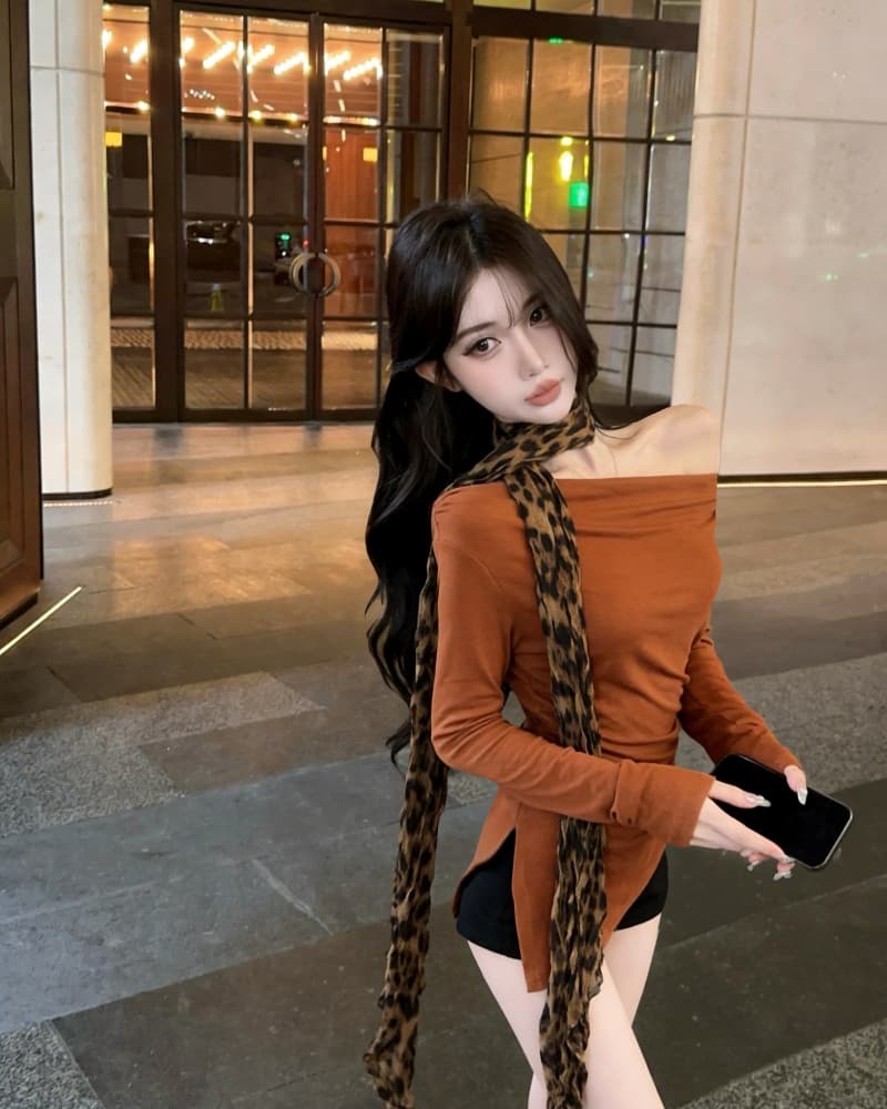 실사 새로운 섹시함 오프숄더 레오파드 무늬 행침 목 리본 긴팔 순면 티셔츠 여성 상세 이미지 17