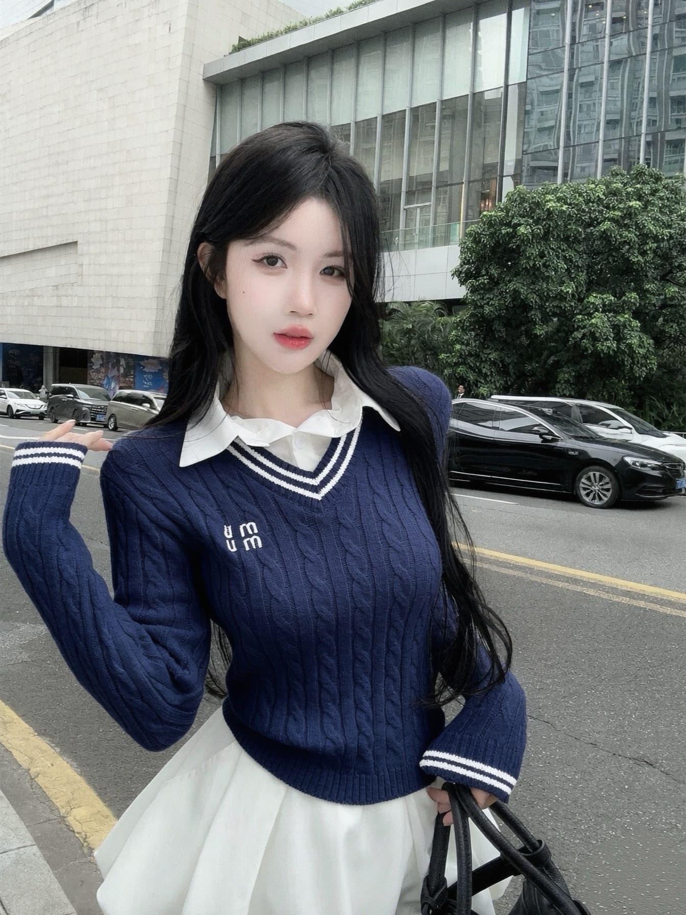 실사 디자인 센스 자수 V넥 꽈배기 페이크 레이어드 긴팔 니트 스웨터 여성 이미지 2