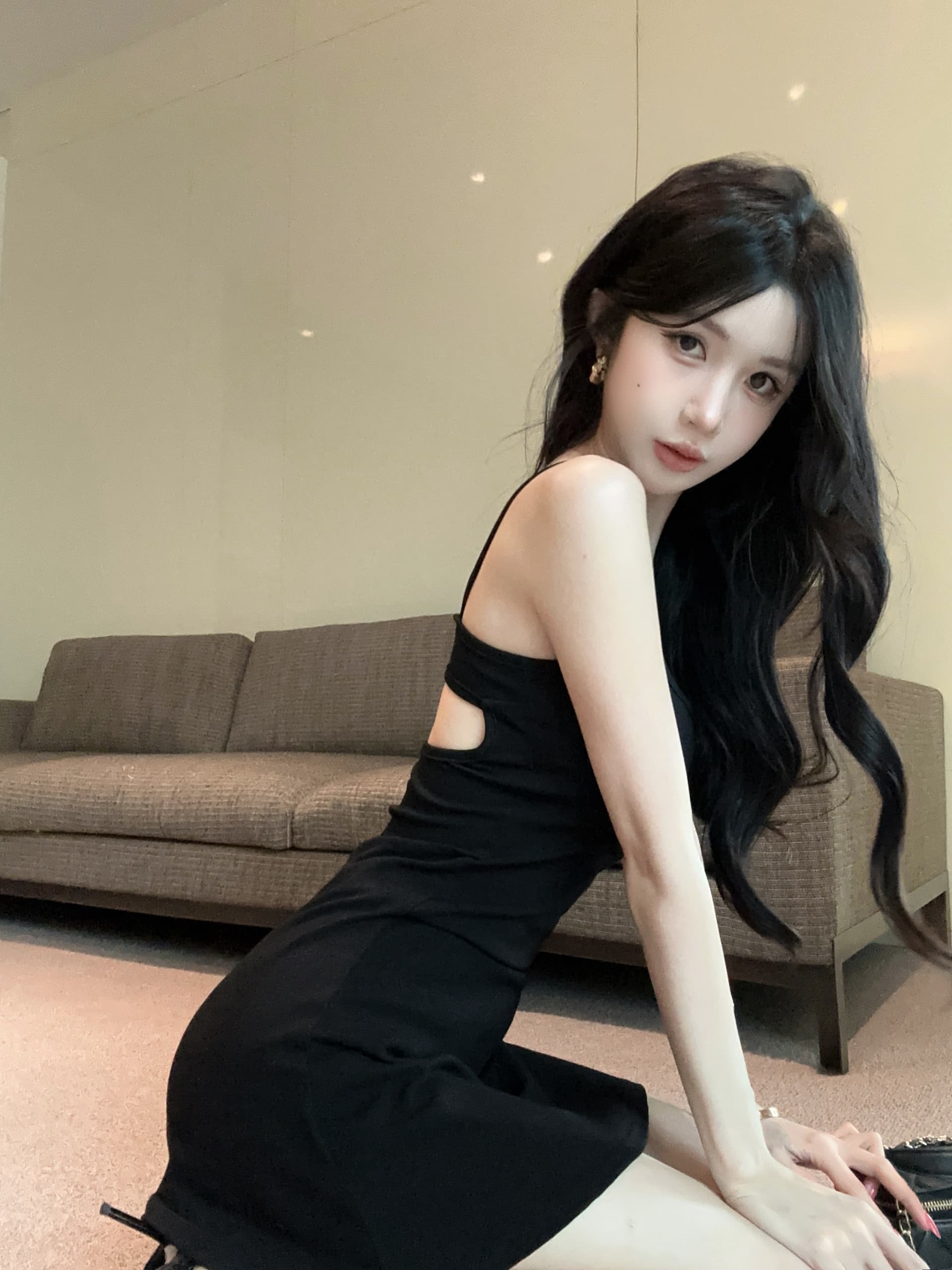 실사 새로운 다용도 여성 의류 섹시함 낮은 가슴 백리스 슬림해 보이는 큰 진자 허리 수축 작은 검은 드레스 슬립 치마 상세 이미지 2