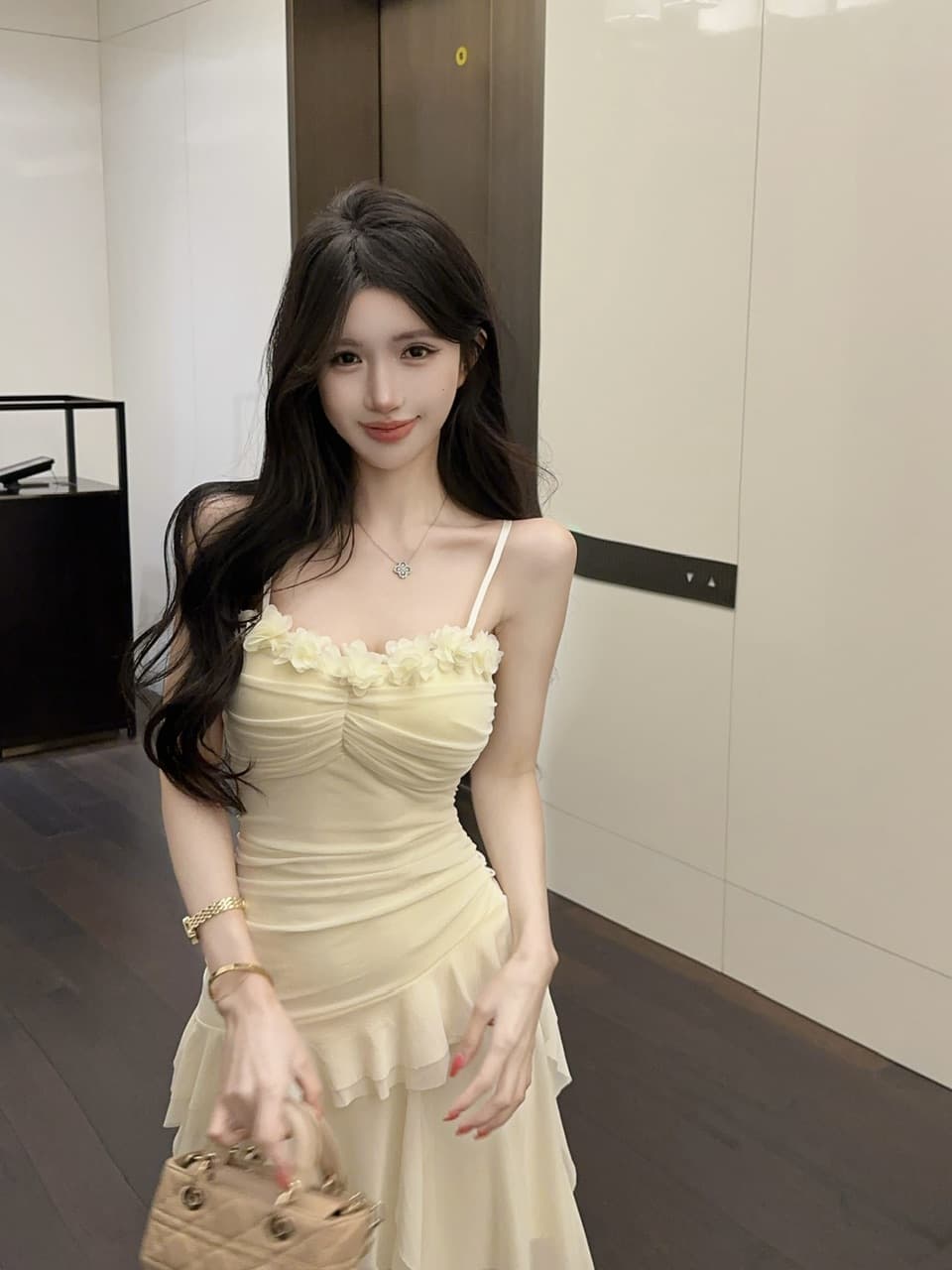 실사 새로운 다용도 롱 스커트 섹시함 낮은 가슴 망사 롱 코트 슬림해 보이는 허리 수축 슬립 드레스 상세 이미지 8