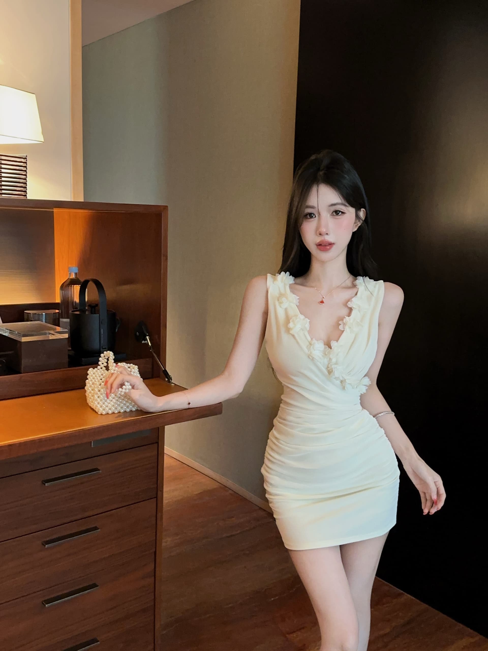 실사 새로운 쇼트 스타일 망사 섹시함 V넥 꽃 패치워크 민소매 타이트 스커트 드레스 복장 상세 이미지 11