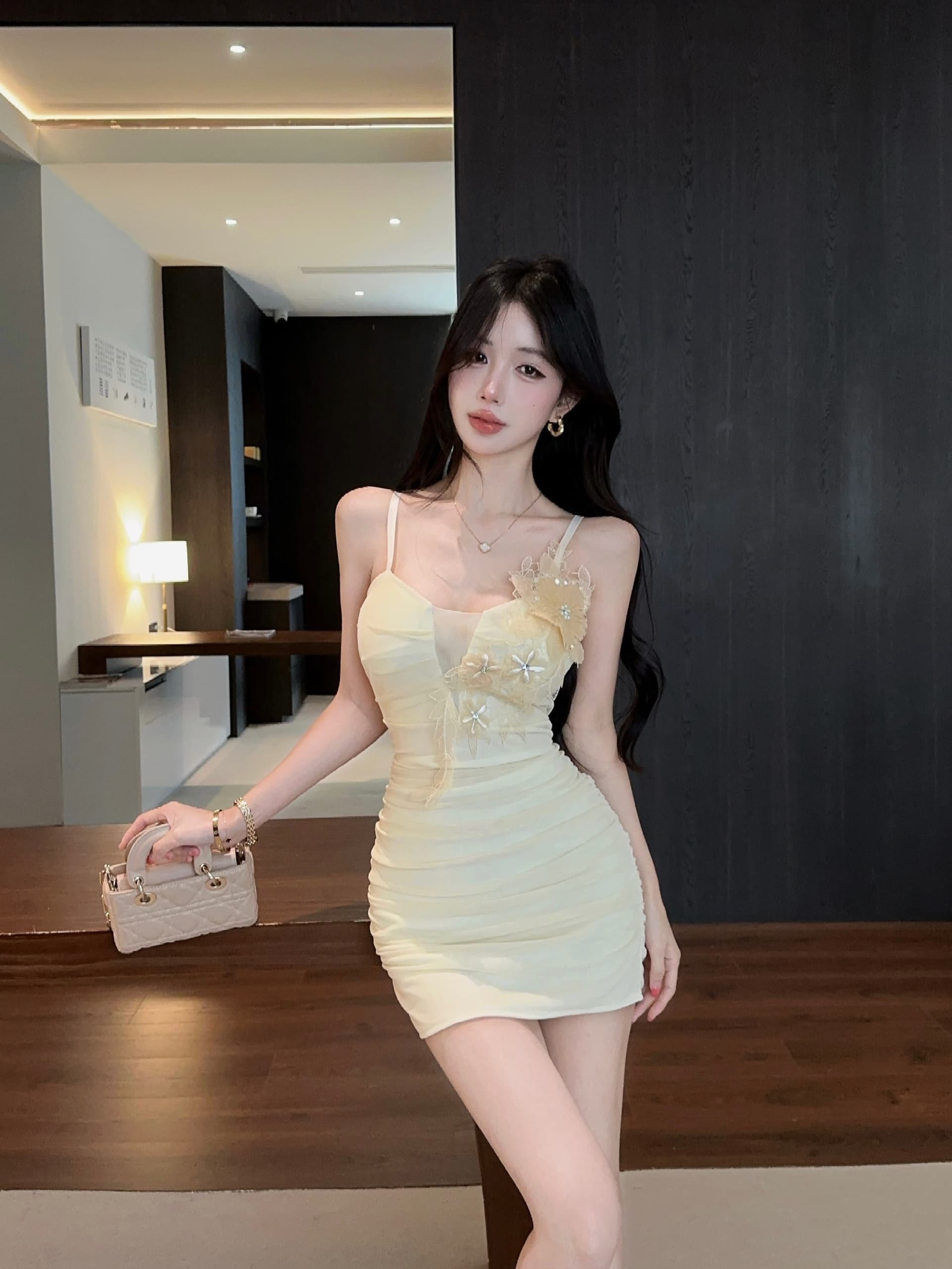 실사 새로운 다용도 슬림해 보이는 허리 수축 꽃 패치워크 쇼트 스타일 망사 슬립 드레스 상세 이미지 4