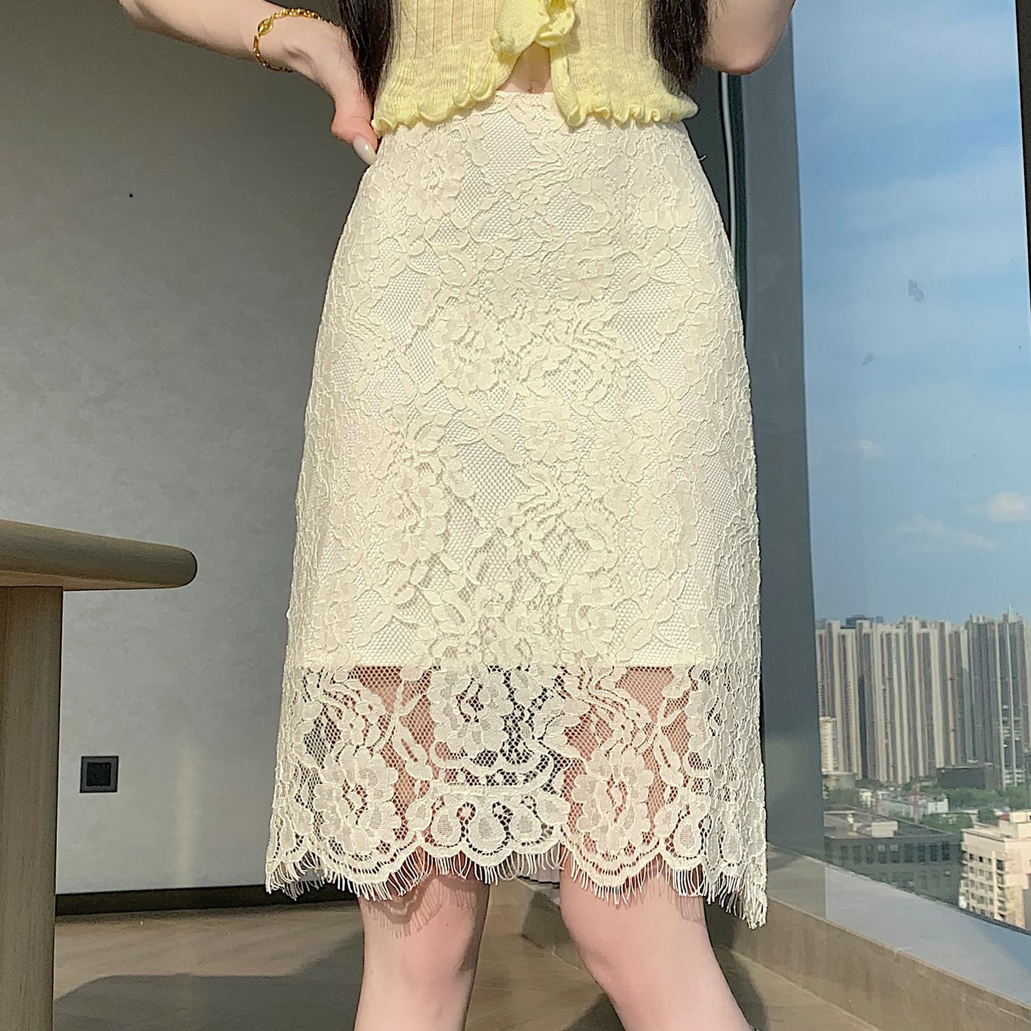 실사 레트로 레이스 바람 무거운 작업 자수 반신 스커트 2026 여름 새로운 하이웨이스트 연령 감소 슬림해 보이는 술 치마 여성