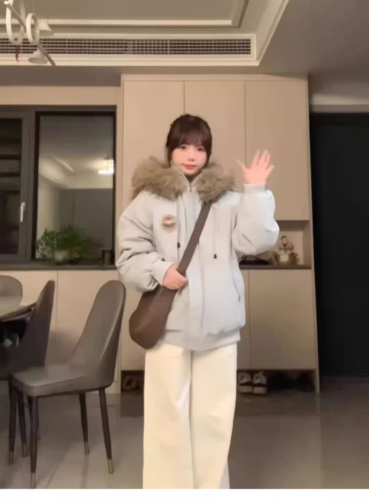 2026 겨울 학원 스타일 작은 곰 귀 모피 칼라 탈착식 재킷 면 옷 여성 두꺼운 보온 루즈핏 캐주얼 목화 진딧물 상세 이미지 1