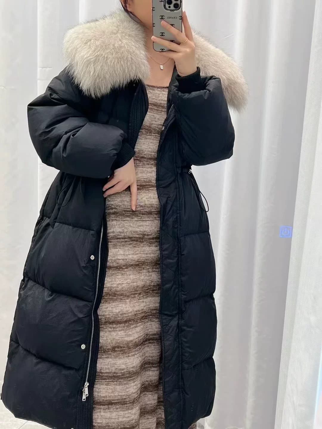 2026 겨울 새로운 다운 재킷 여자 중간 롱 코트 무릎 아래 면 의류 큰 모피 칼라 두꺼운 한 부서 재킷 단색 다용도 상세 이미지 7