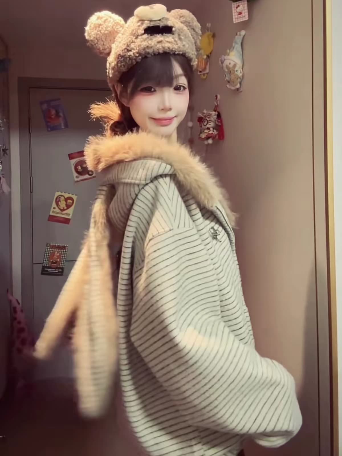아메리칸 레트로 조수 브랜드 스트라이프 토끼 귀 털이 있는 오픈 가디건 면 에 따르면 여성 가을 겨울 새로운 후드 커플 모피 칼라 두꺼움 재킷 상세 이미지 2