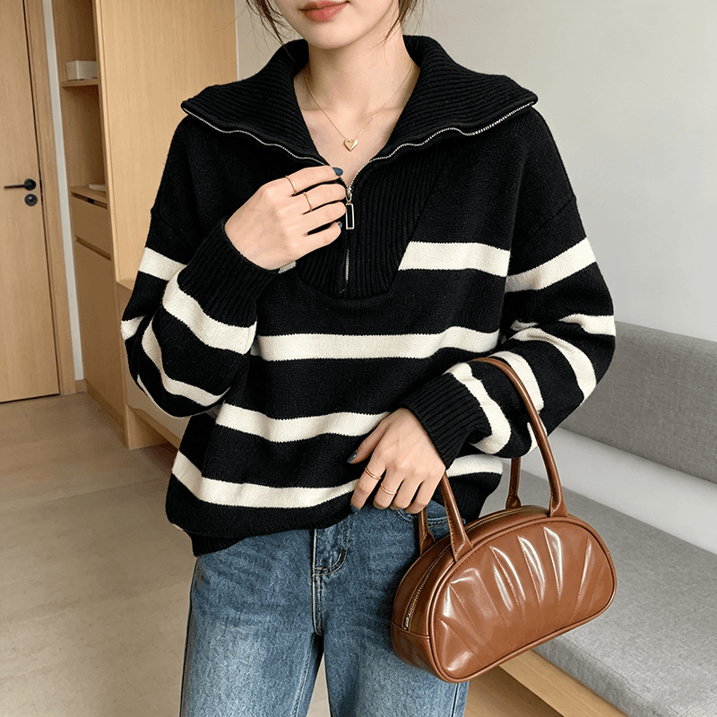 2026 가을 겨울 빅 사이즈 새로운 하프 지퍼 폴로 칼라 풀오버 스트라이프 스웨터 여자 루즈핏 디스플레이 농땡이 부리다 니트 스웨터 맨위 여성 상세 이미지 6