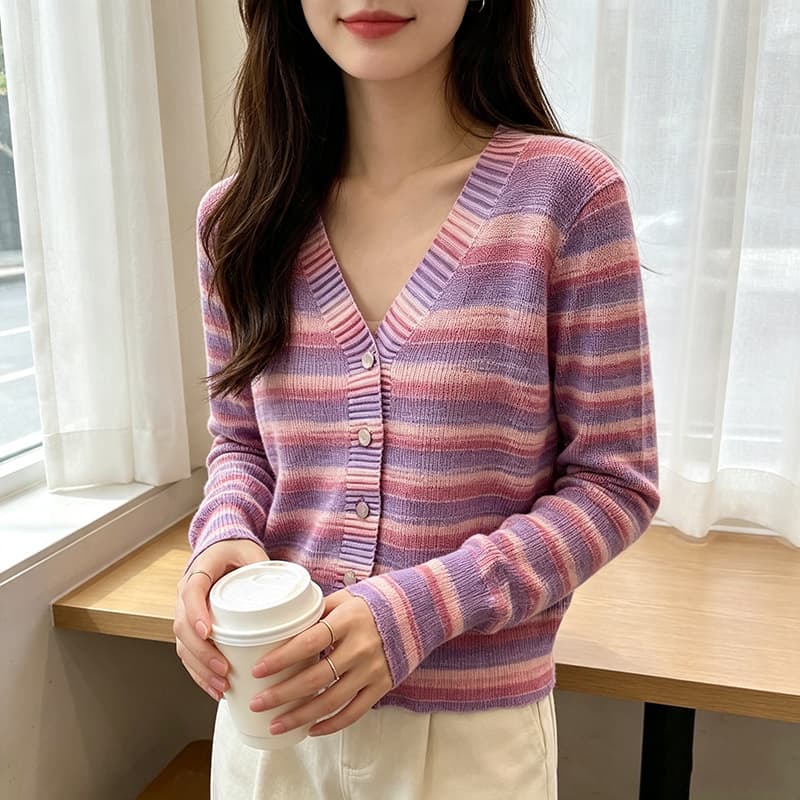 실사 레트로 스타일 파우더 블루 보라색 기타 색상 스트라이프 V넥 쇼트 스타일 털 니트 스웨터 여성 2026 새로운 이미지 4