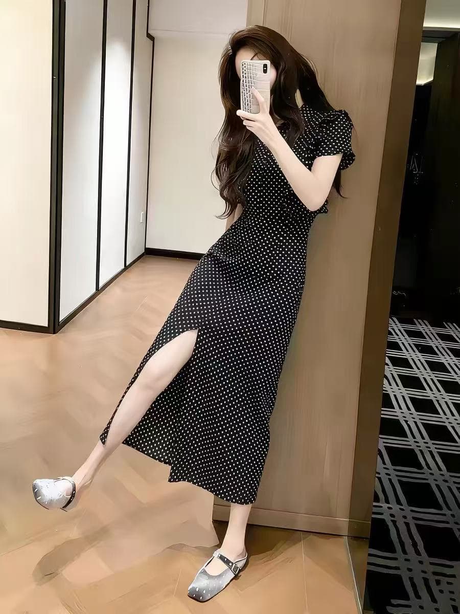 프랑스식 검정색 도트 무늬 반팔 여성 드레스 2026 년 여름 새로운 슈퍼 잘 생긴 아름다운 스커트 스커트 이미지 3