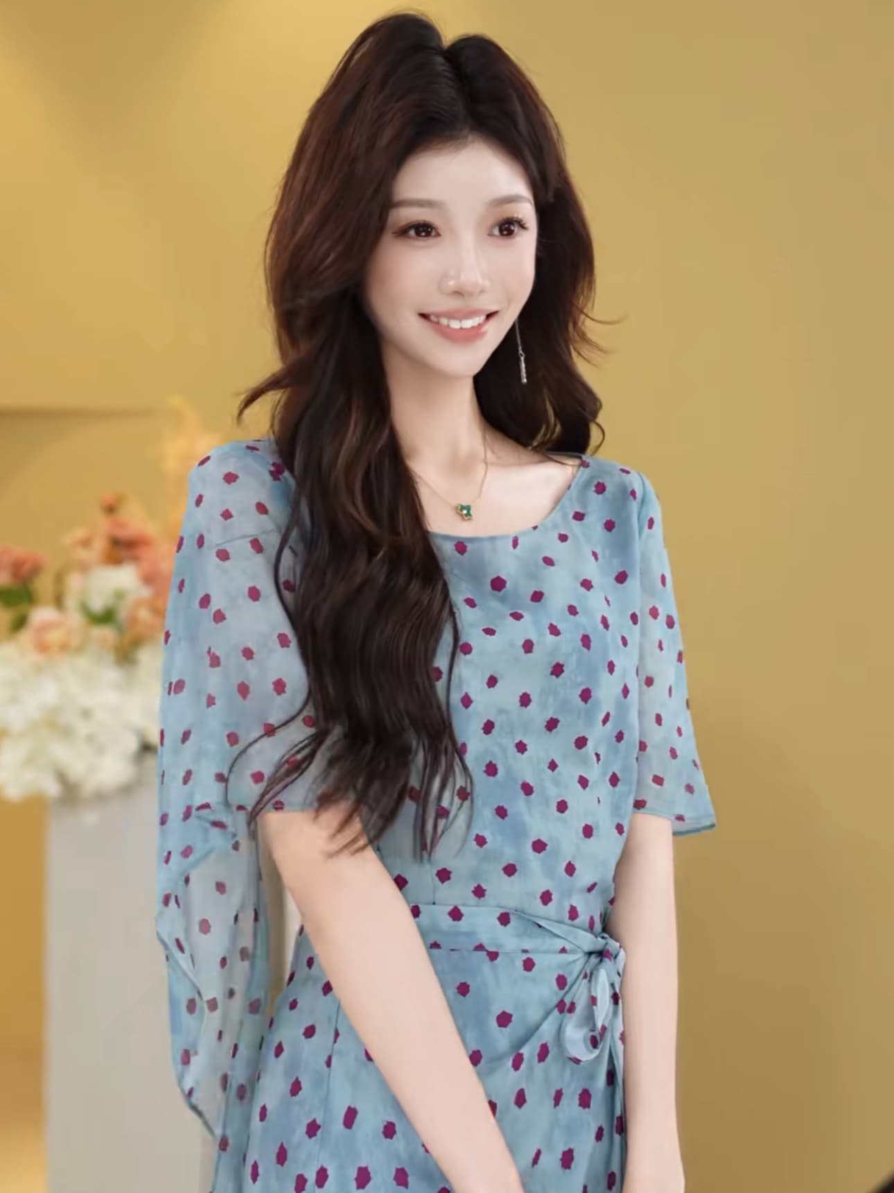 여름 2026 새로운 프린트 빛 럭셔리 연령 감소 몸매 가꾸기 슬림해 보이는 패션 드레스 상세 이미지 4