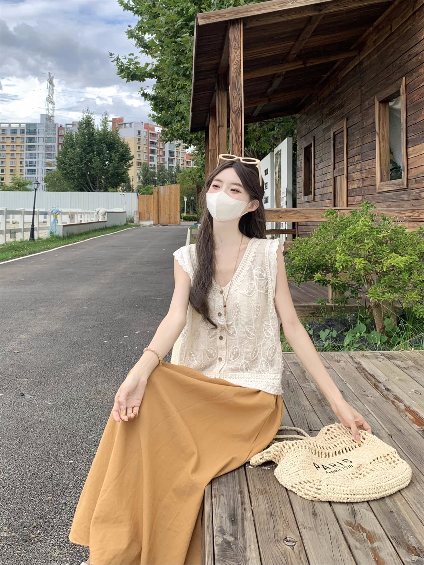 실사 2026 여름 새로운 무거운 작업 비즈 박기 V넥 홀로우 아웃 조끼 여자 큰 진자 종류 반신 스커트 투피스 슈트 상세 이미지 8