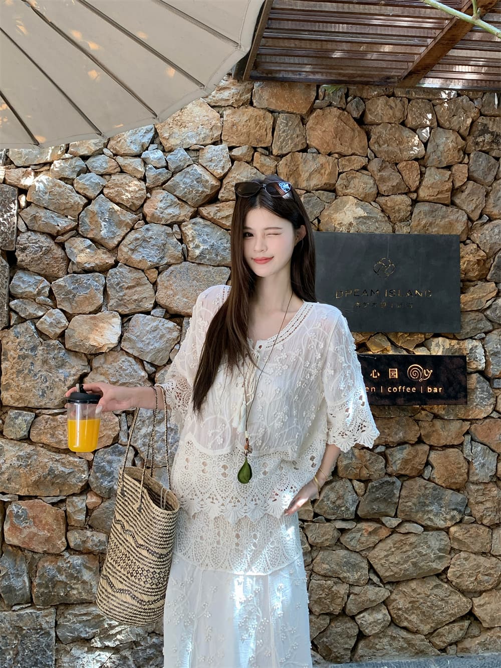 실사 2026 여름 새로운 휴가 바람 자수 홀로우 아웃 루즈핏 레이스 블라우스 맨위 반신 치마 세트 상세 이미지 15