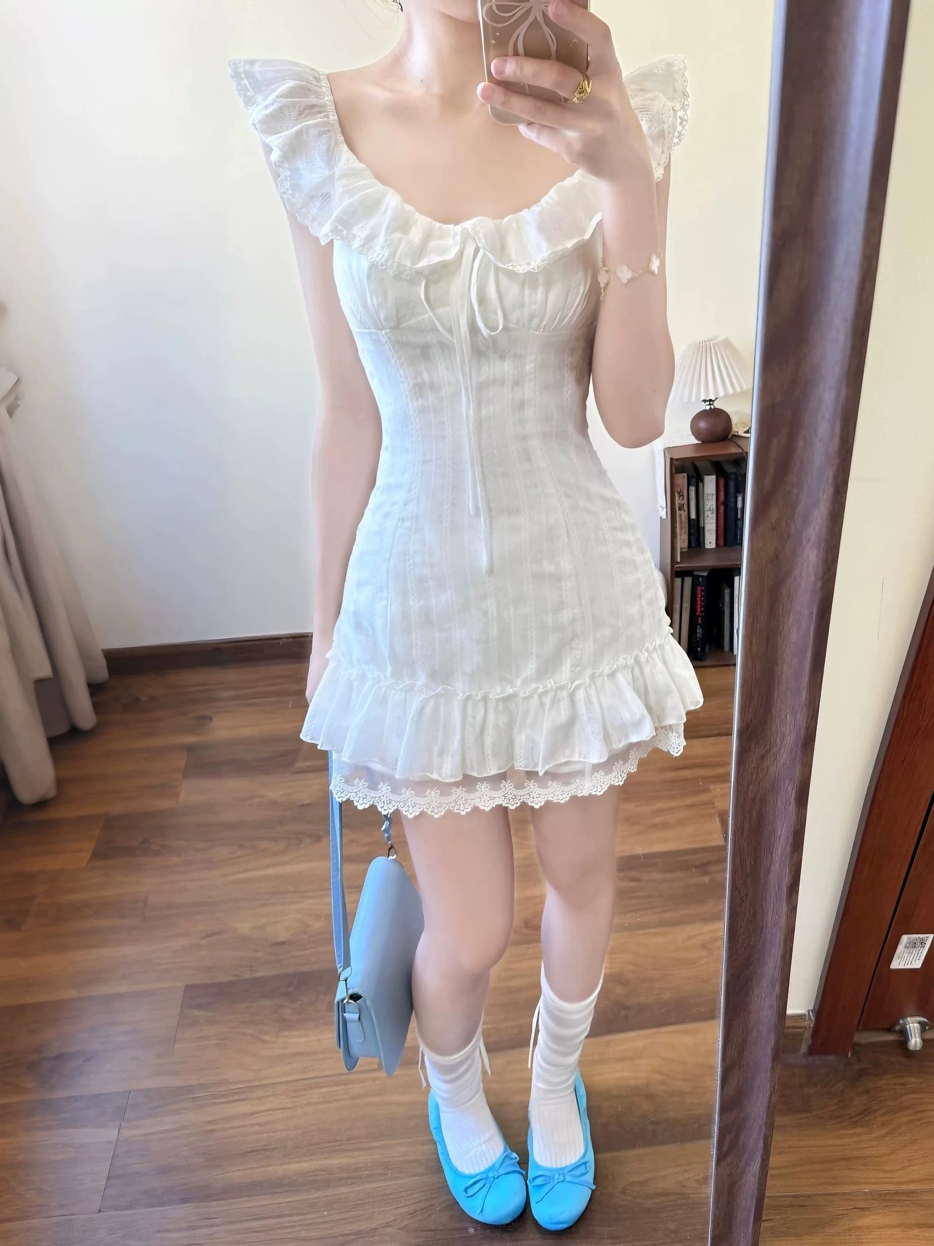 프랑스식 첫사랑 작은 날다 소매 화이트 드레스 아이들 여름 새로운 인기 작은 키 허리 수축 프릴 미니 스커트 상세 이미지 3