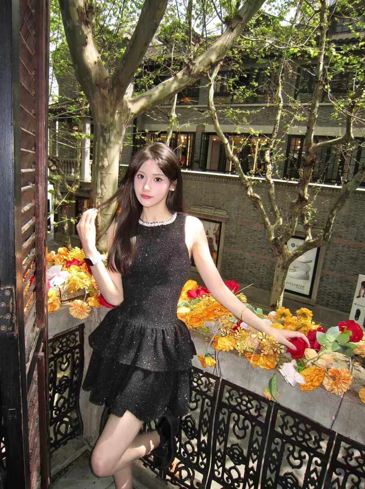 2026 슈퍼 잘 생긴 신제품 품격 허리 수축 슬림해 보이는 생일 케이크 드레스 프랑스식 작은 샤넬 스타일 라운드 넥 흐름 지불 여성 의류 이미지 4