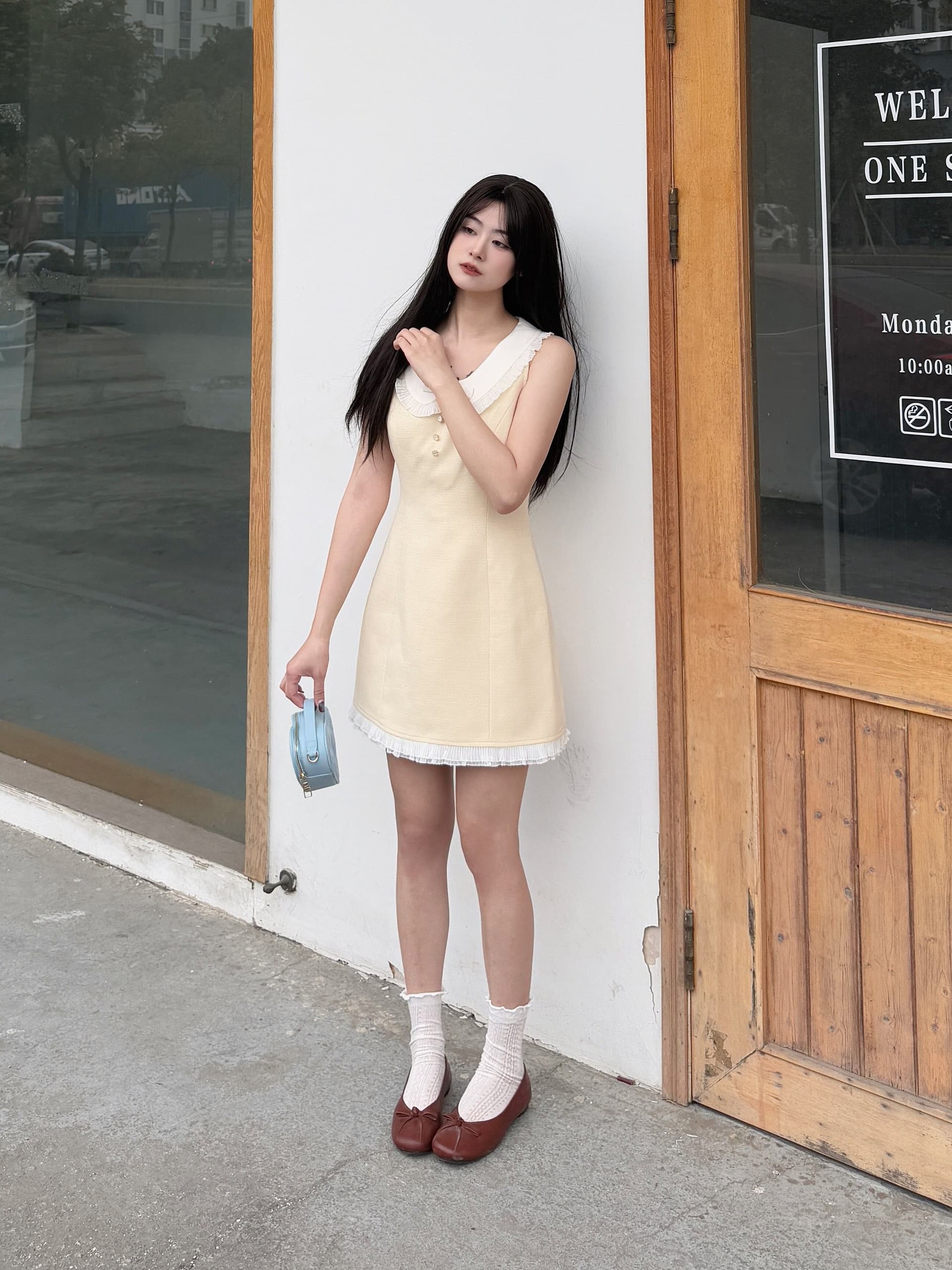 프랑스식 품격 작은 샤넬 스타일 베이비 칼라 민소매 여성 여름 외국 가스 연령 감소 chic 허리 수축 2026 신제품 짧은 스커트 상세 이미지 2