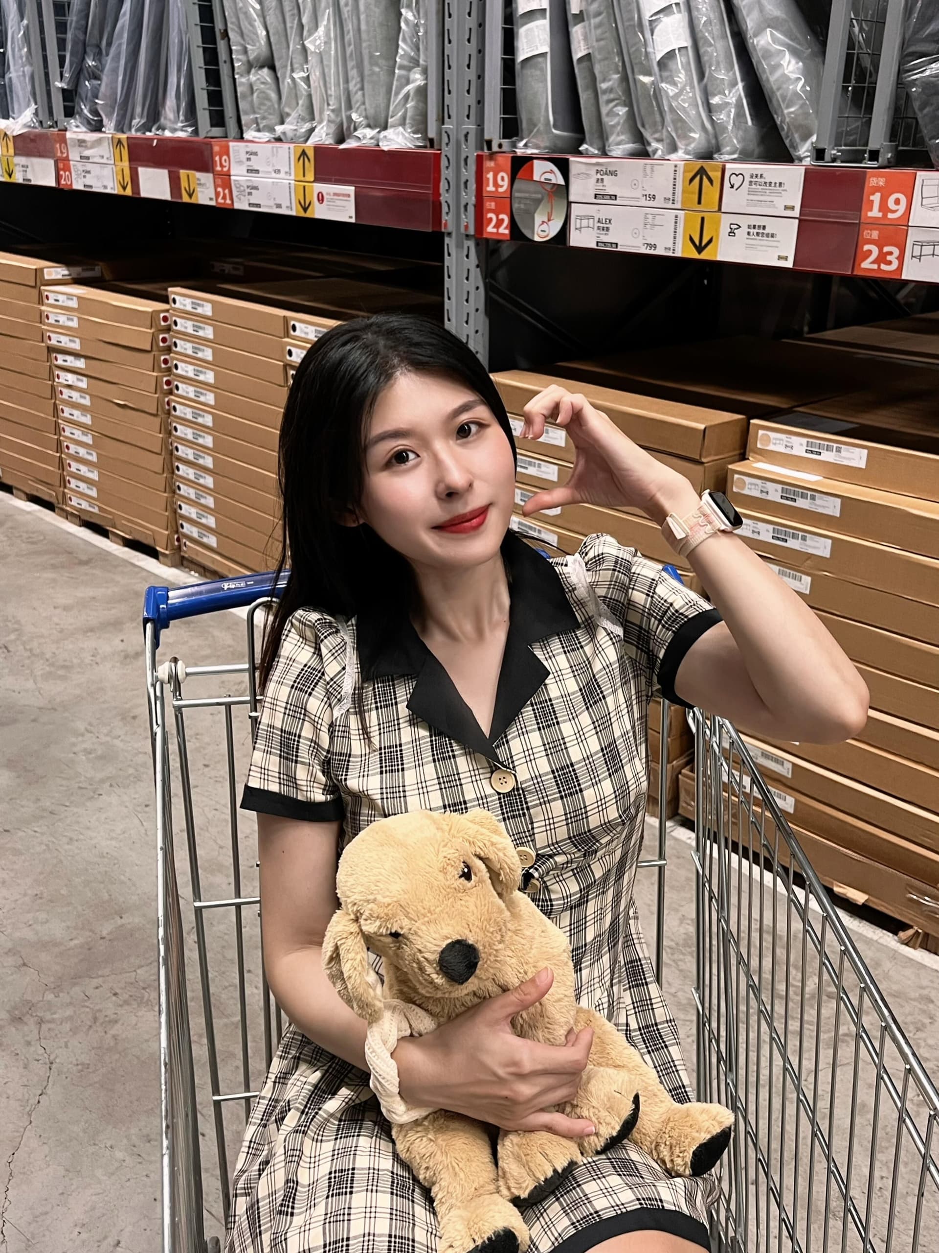 슈퍼 잘 생긴 인기 새로운 체크무늬 디자인 점프 슈트 치마 여성 의류 봄 여름 작은 대중 디자인 센스 미니 스커트 공주 드레스 상세 이미지 1