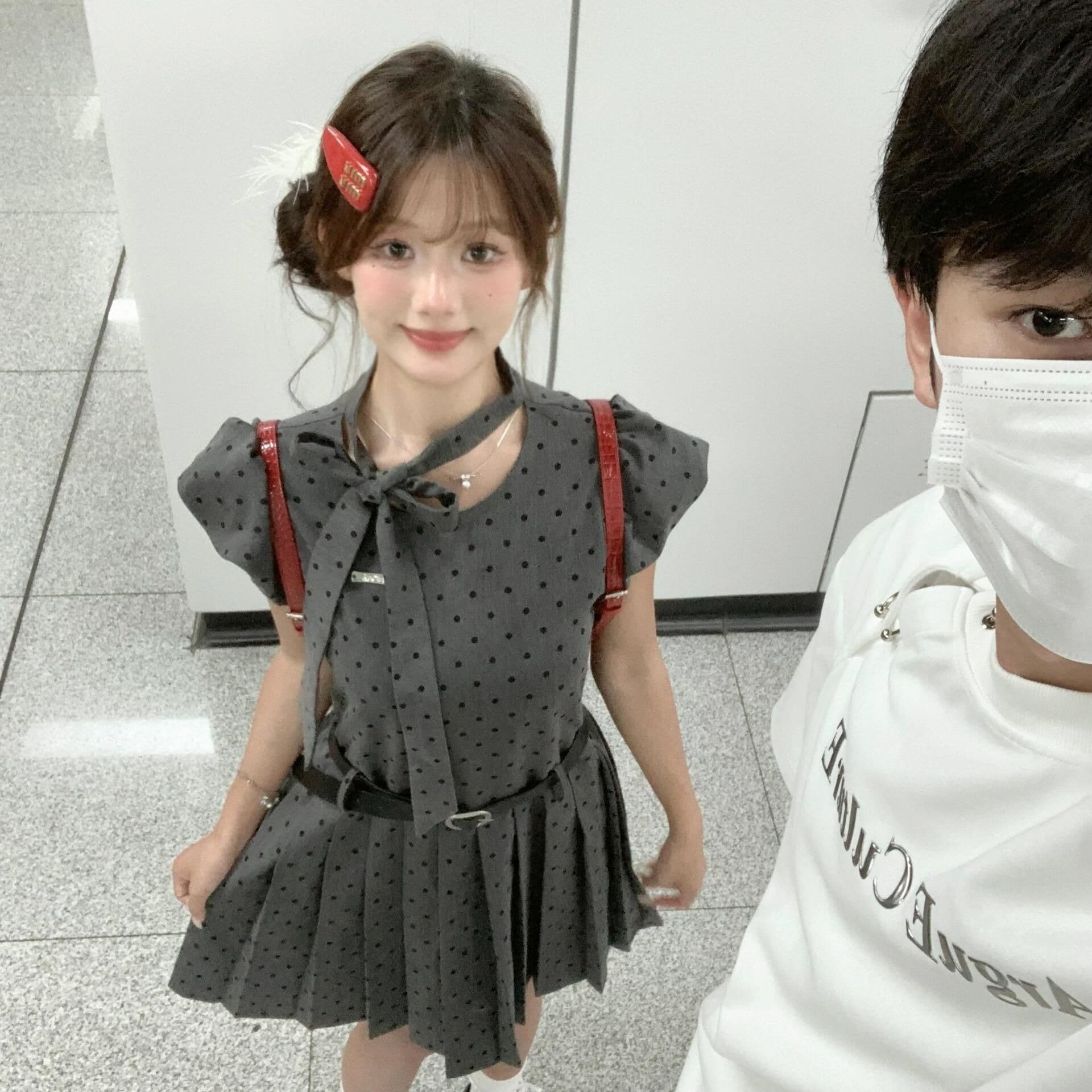 2026 여름 인기 프랑스식 품격 명문 여성 고급 센스 도트 무늬 민소매 여성 드레스 허리 수축 슬림해 보이는 짧은 치마 이미지 5