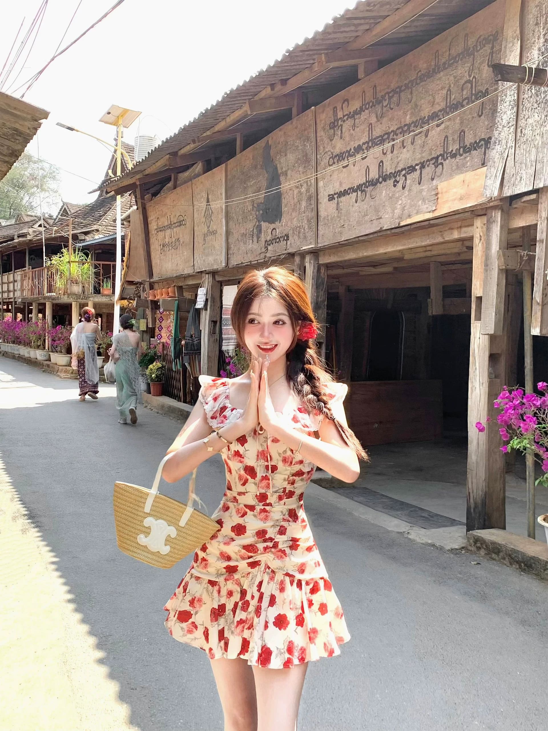 프랑스식 휴가 바람 빨간색 작은 날다 소매 꽃무늬 여성 드레스 여름 작은 키 허리 수축 슬림해 보이는 해변 짧은 치마
