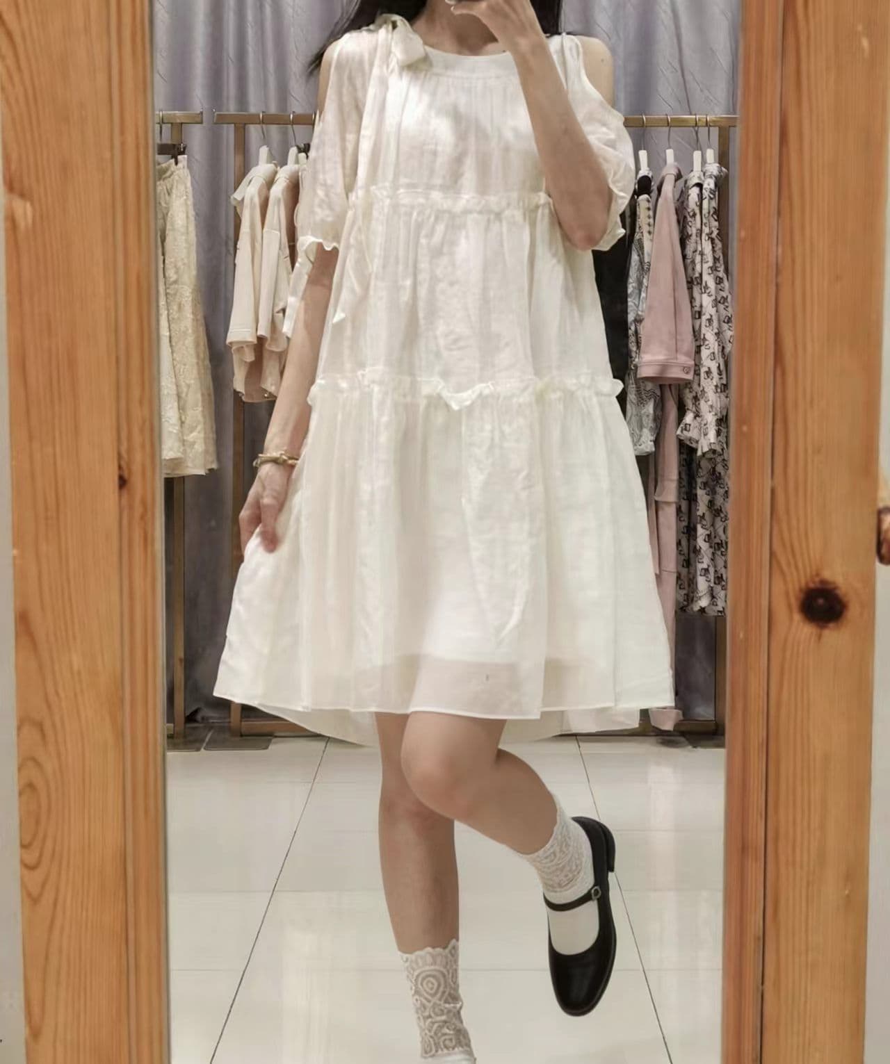 달콤함 첫사랑 치마 순수한 욕망 바람 오프숄더 스트랩 라운드 넥 드레스 슈퍼 잘 생긴 단색 디자인 센스 반팔 여성 의류 상세 이미지 6