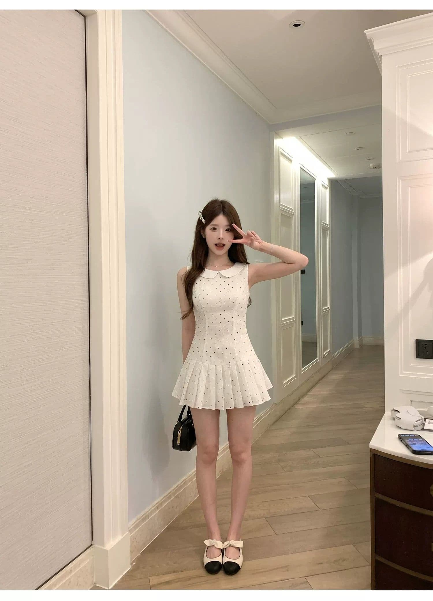 화이트 베이비 칼라 도트 무늬 민소매 여성 드레스 여름 2026 새로운 프랑스식 첫사랑 달콤함 작은 키 미니 스커트 상세 이미지 6