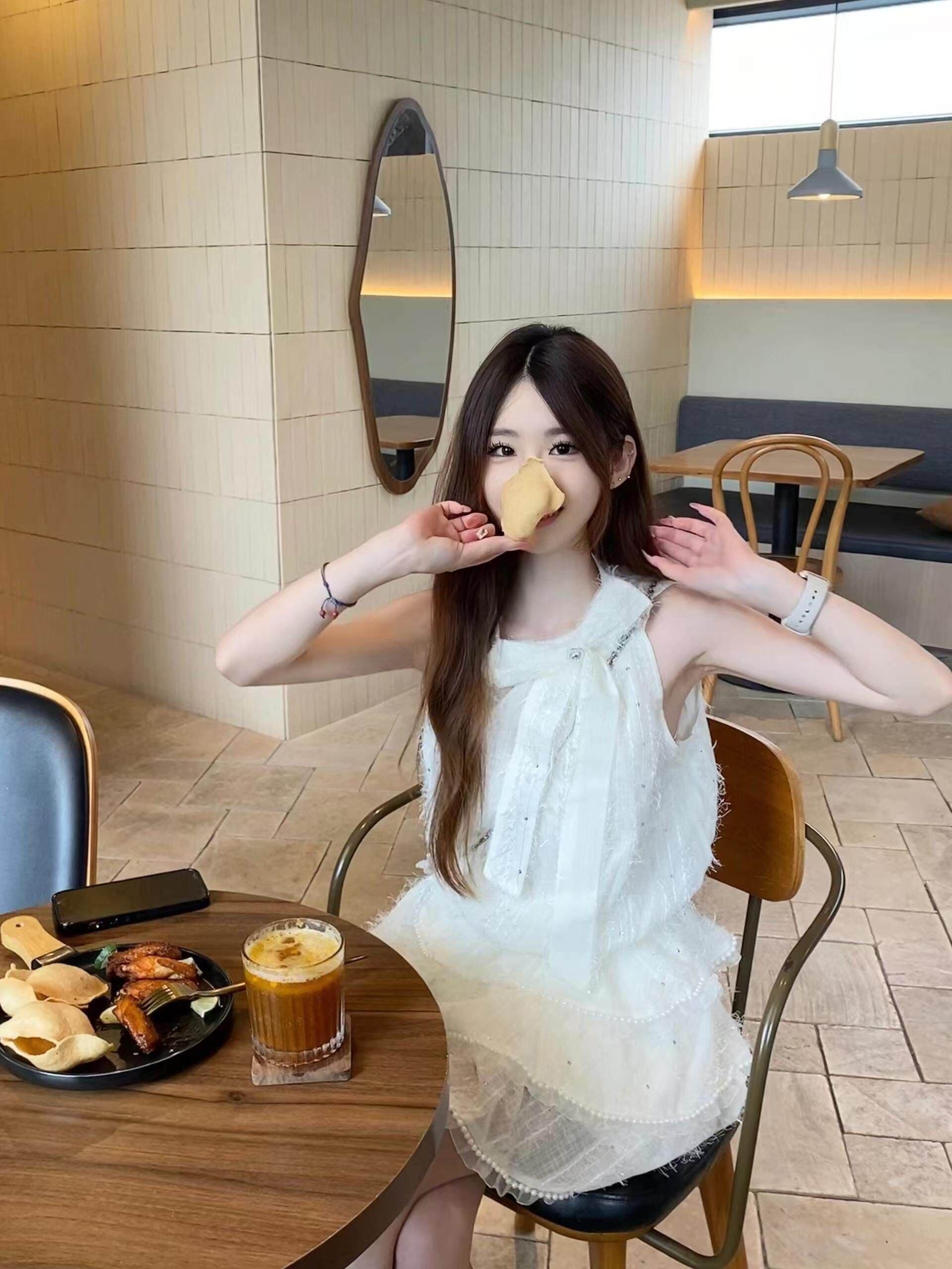 천 골드 소녀 행침 목 여성 드레스 여름 달콤함 허리 수축 공주 케이크 드레스 Chic 디자인 센스 퍼프 치마