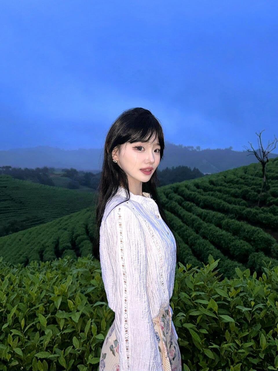 2026 천 금빛 바람 홀로우 아웃 디자인 센스 셔츠 절묘한 자수 벌룬 소매 레트로 하이웨이스트 부츠컷 반바지 여성복 상세 이미지 6