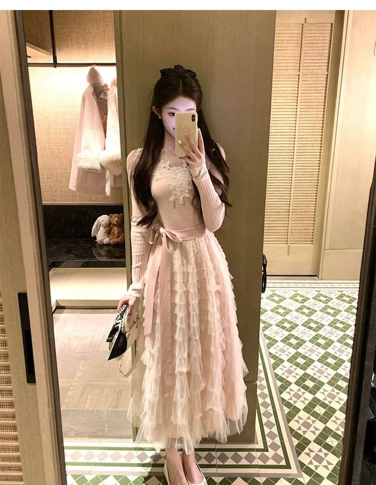고급 명문 여성 품격 레이스 조각 망사 V넥 여성 드레스 가을 겨울 프랑스식 허리 수축 케이크 푹신한 롱 스커트