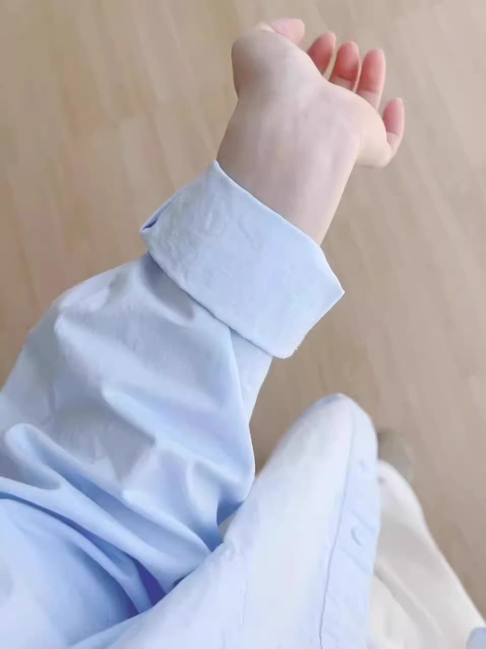 원본 워싱 면 100% 파란색 여성 셔츠 새로운 폴로 칼라 인사이드 가져 가라. 긴팔 셔츠 외출용 한 첨부 된 의류 이미지 2