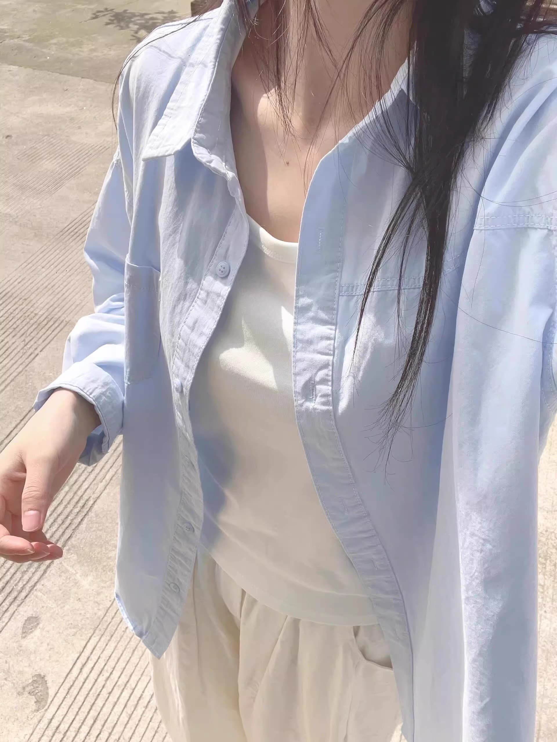 원본 워싱 면 100% 파란색 여성 셔츠 새로운 폴로 칼라 인사이드 가져 가라. 긴팔 셔츠 외출용 한 첨부 된 의류 상세 이미지 2