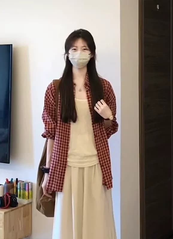 빨간색 체크무늬 외부 가져 가라. 자외선 차단 루즈핏 긴팔 셔츠 셔츠 여성 2026 새로운 프랑스식 사소한 맨위 상세 이미지 3