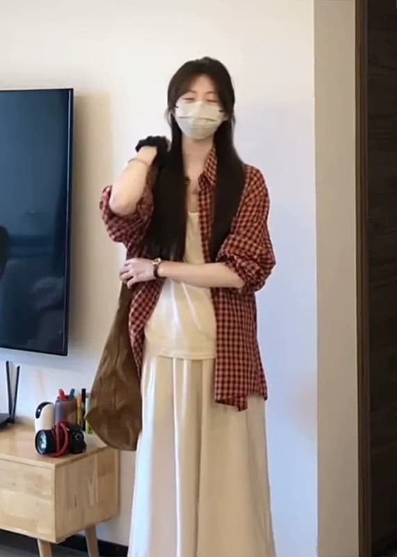 빨간색 체크무늬 외부 가져 가라. 자외선 차단 루즈핏 긴팔 셔츠 셔츠 여성 2026 새로운 프랑스식 사소한 맨위 상세 이미지 5
