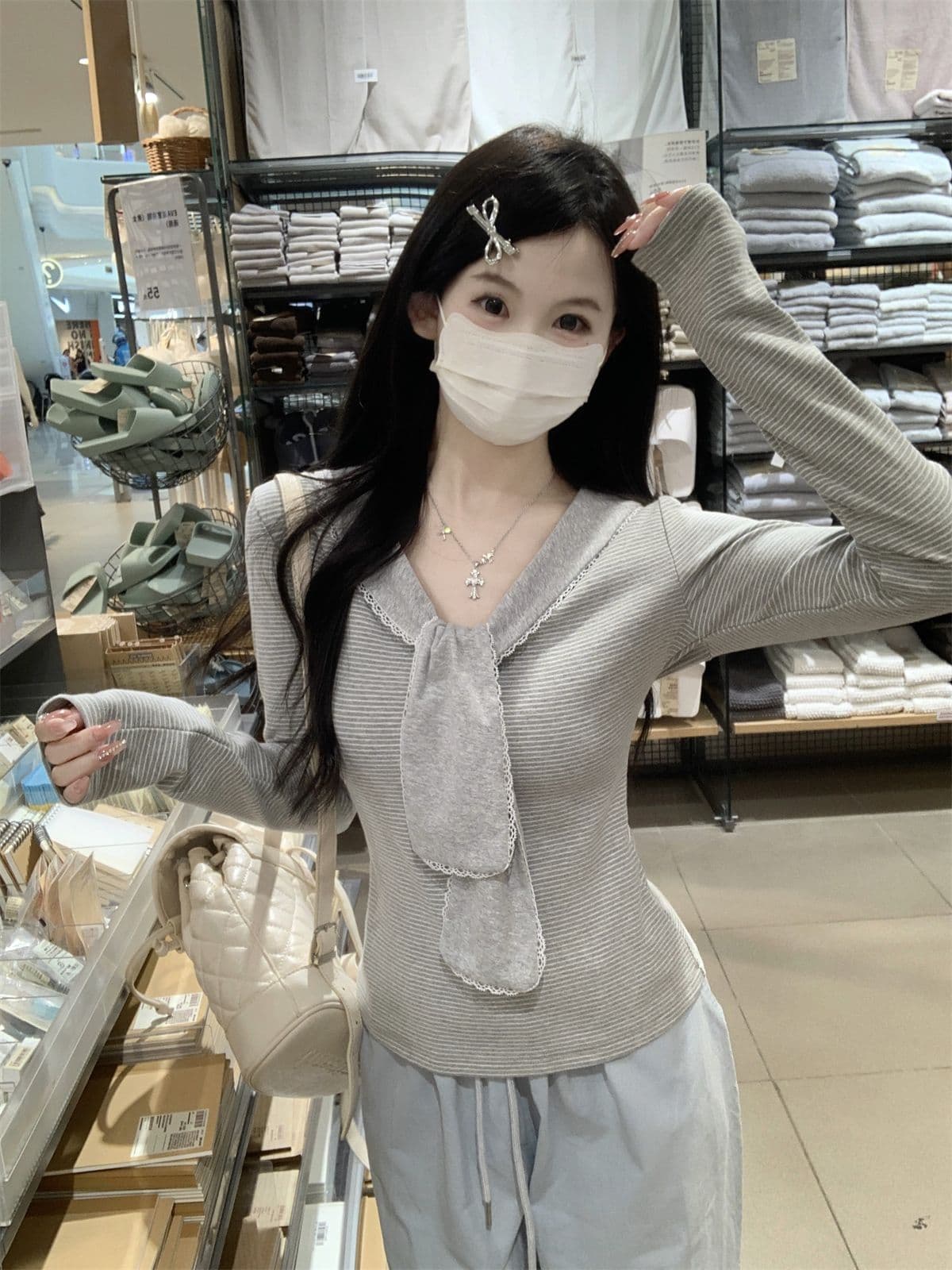 원본 원단 레이스업 긴팔 티셔츠 여성 봄 Chic 연령 감소 슬림해 보이는 스트라이프 맨위 대외 무역 국경 간 상세 이미지 9
