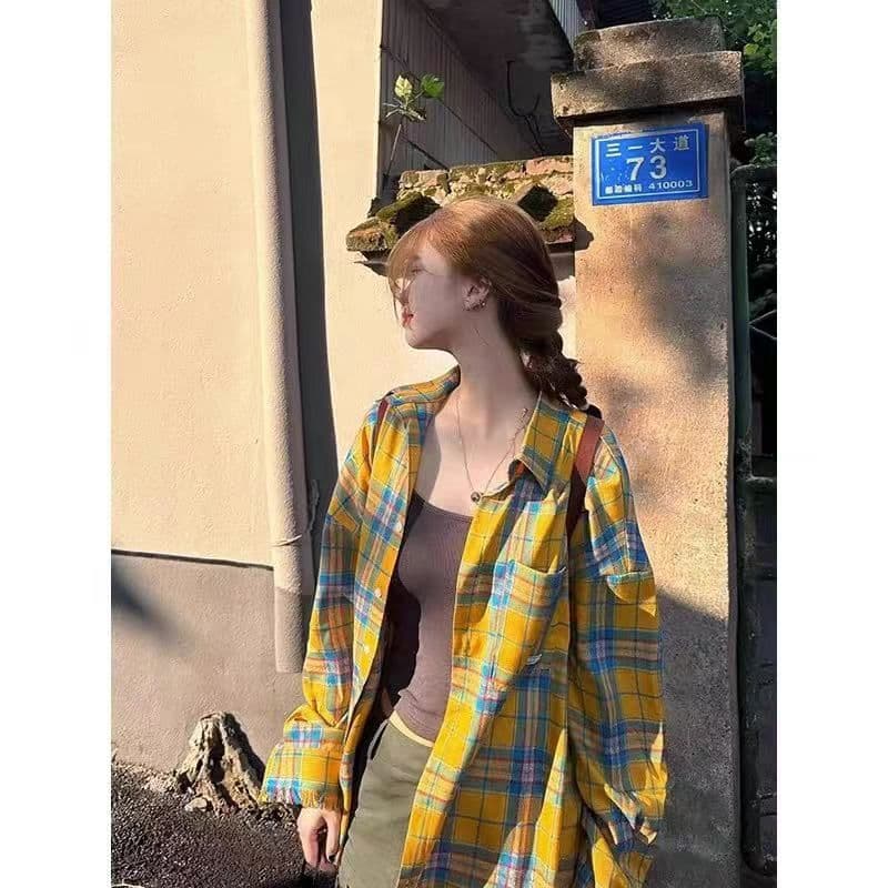 황색 체크무늬 긴팔 여성 셔츠 외부 가져 가라. 얇은 스타일 루즈핏 ins 조수 브랜드 출퇴근 레트로 작은 대중 자외선 차단 작은 외투 상세 이미지 2