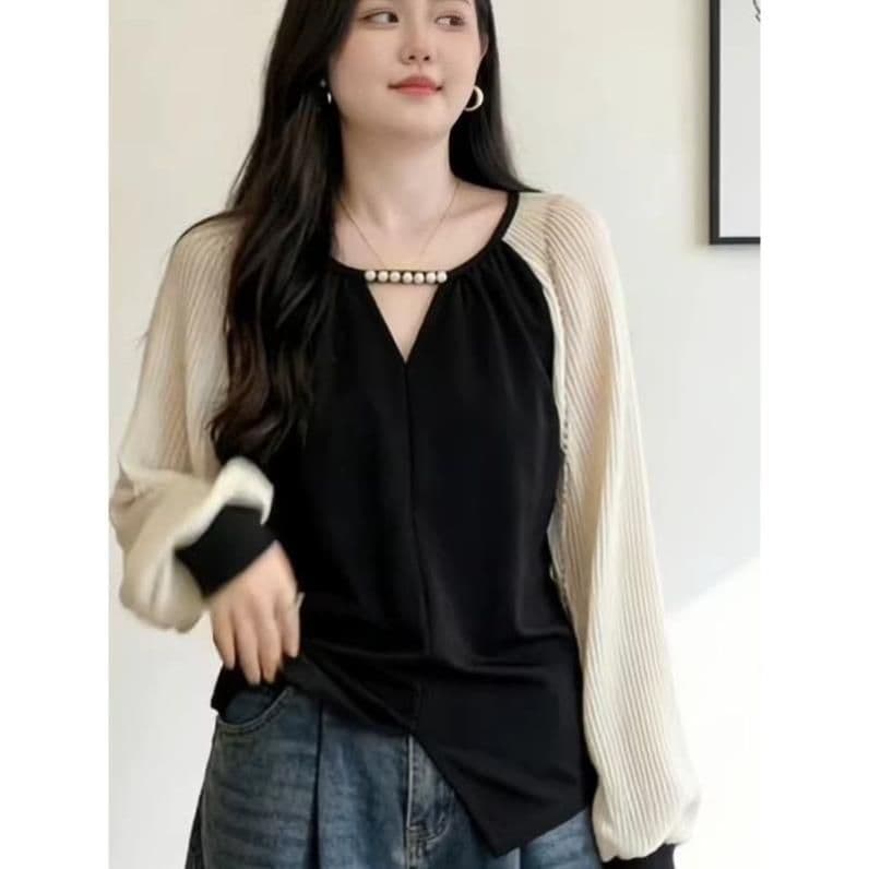 2026 봄과 가을 패션 V넥 긴팔 티셔츠 맨위 고유 한 작은 대중 디자인 센스 비즈 박기 셔츠 상세 이미지 2