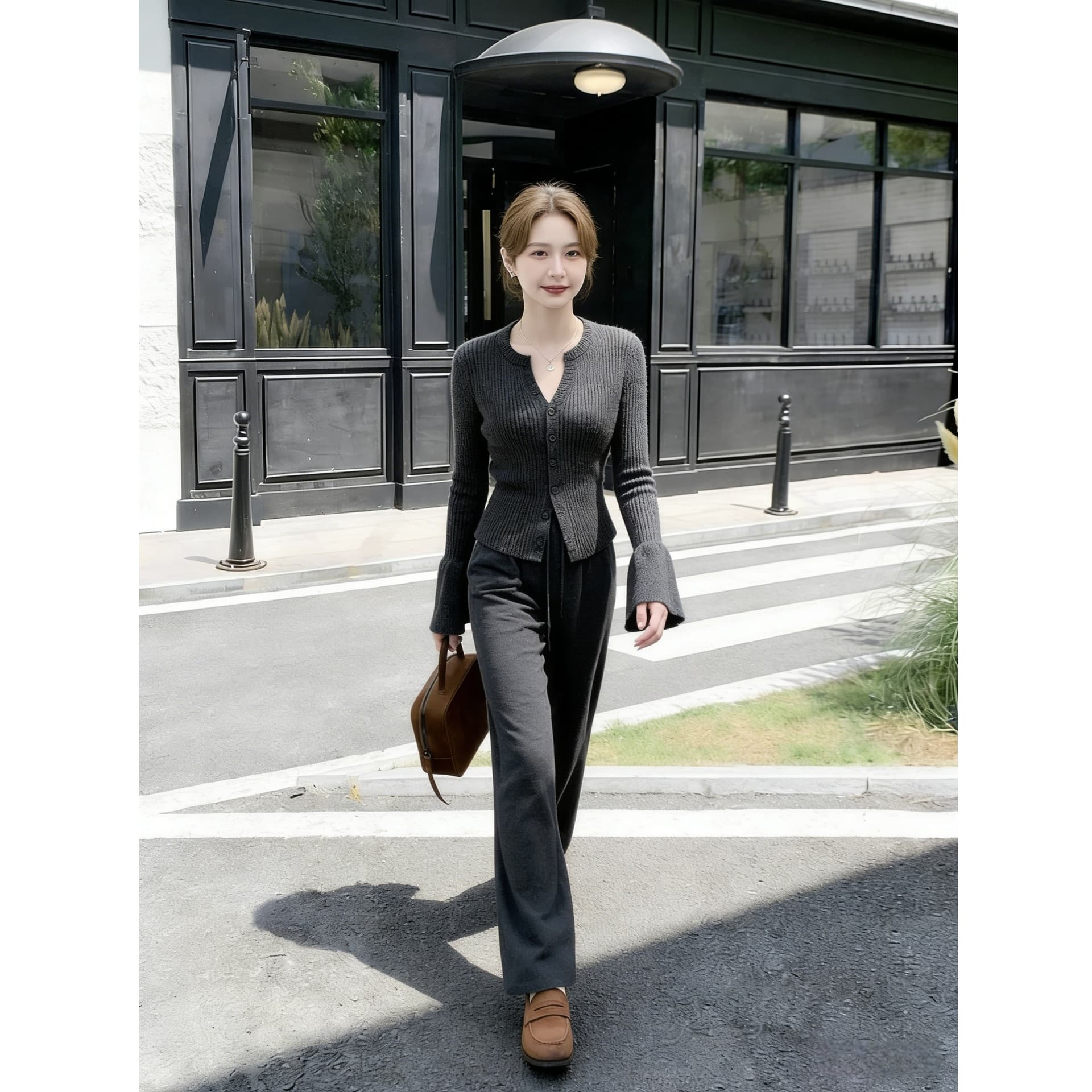 유럽식 캐주얼 레트로 느슨함 바람 패션 착용 가져 가라. 2026 년 봄 새로운 몸매 가꾸기 슬림해 보이는 니트 투피스 세트 이미지 4
