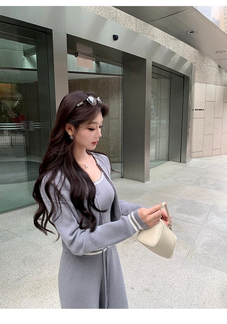학원 스타일 핫걸 튀김 거리 운동 3종 세트 이른 봄 새로운 니트 오픈 가디건 조끼 와이드 레그 팬츠 세 조각 여성 세트 상세 이미지 15