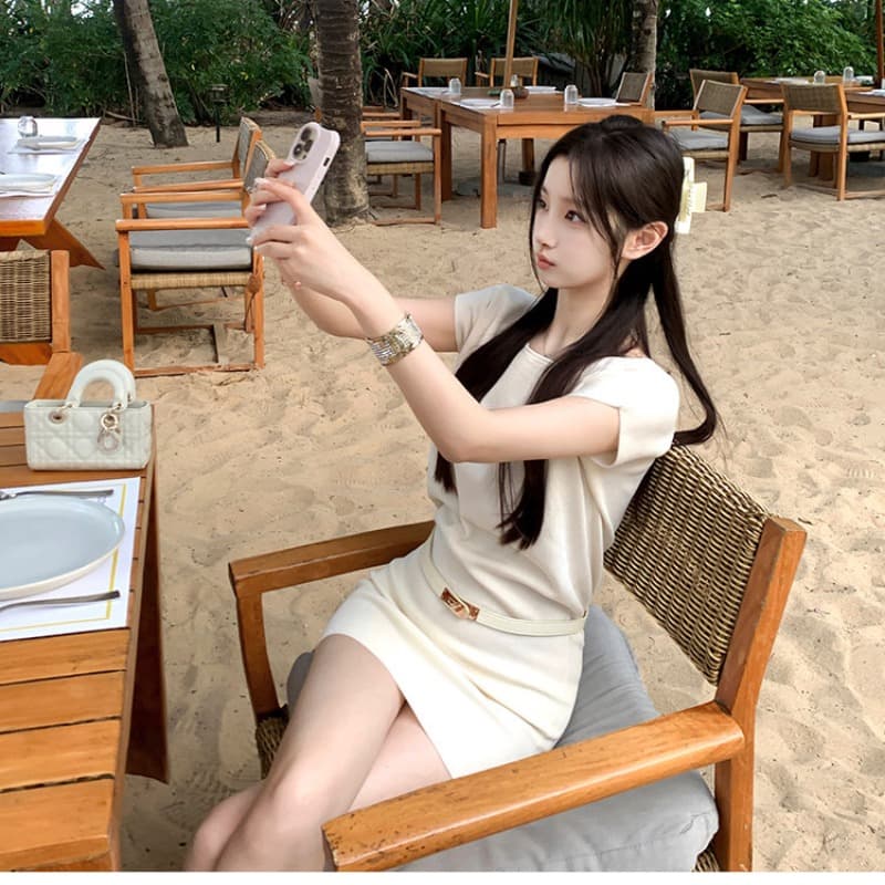 핫걸 튀김 거리 비스듬한 어깨 니트 여성 드레스 여름 섹션 순수한 욕망 바람 허리 수축 슬림해 보이는 타이트 스커트 미니 스커트 품격 오프숄더 치마 이미지 6