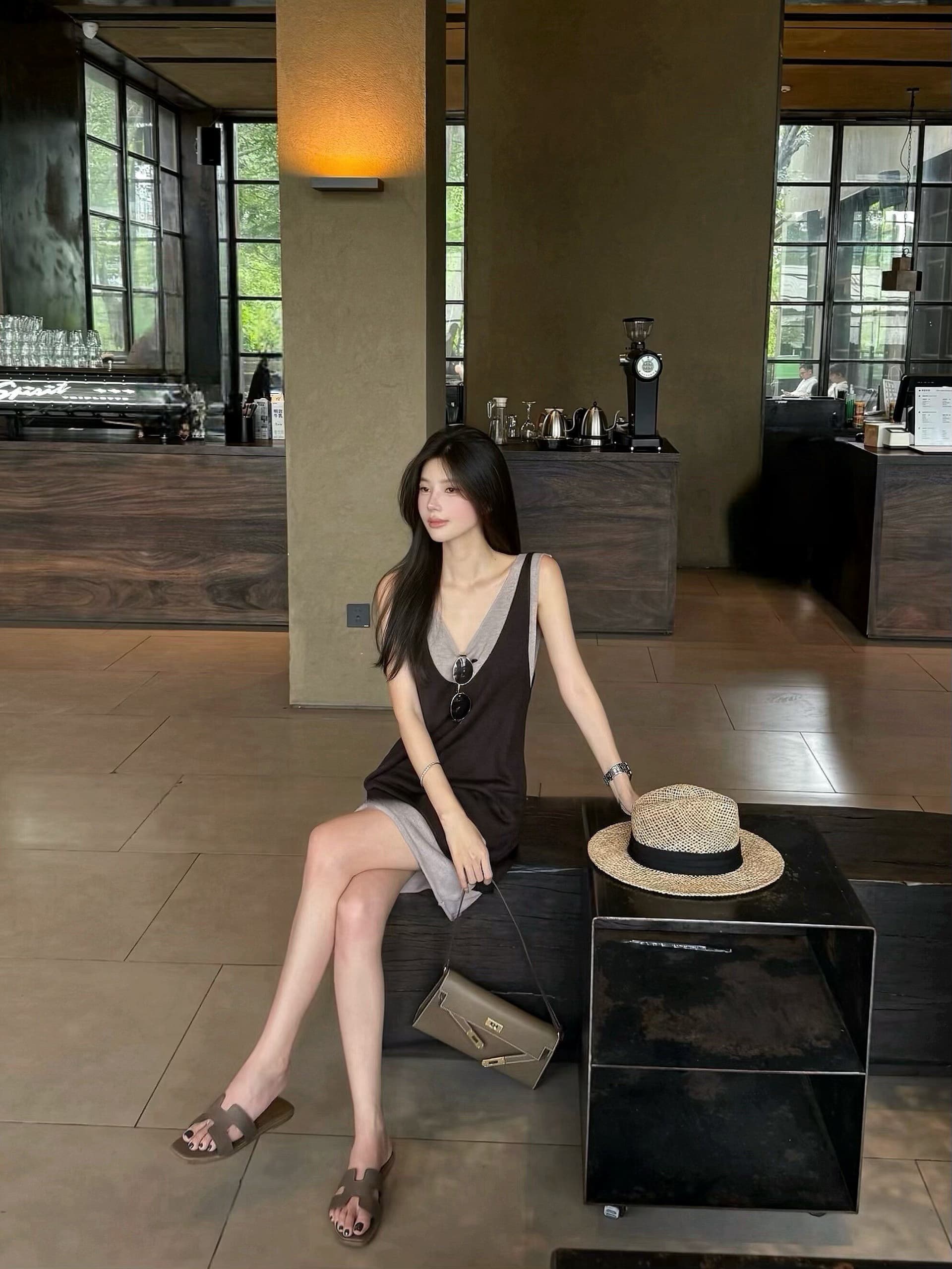 프랑스식 배색 페이크 레이어드 여성 드레스 여름 빛 요리 한 바람 루즈핏 슬림해 보이는 품격 V넥 민소매 조끼 스커트 상세 이미지 1
